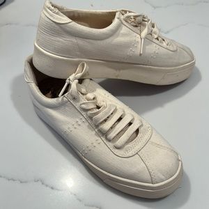 Superga shoes size 9